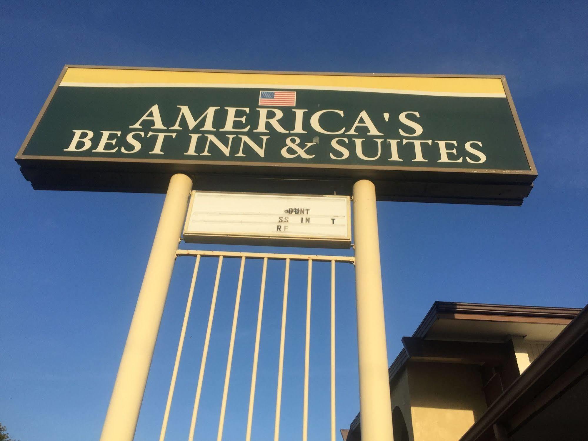 厄巴纳美国最佳旅馆&套房酒店 外观 照片